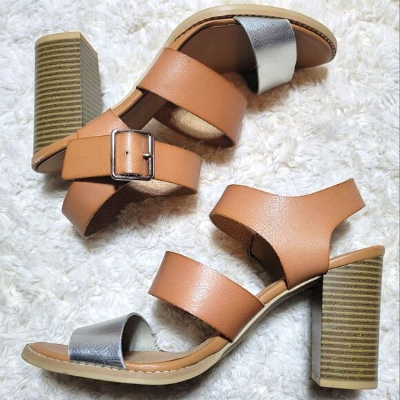 Old Navy Tan & Silver Block Heel Chunky Strap Heeled Sandal - Picture 5 of 8